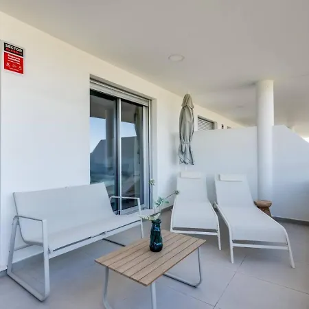 Casa Con Vistas - 2 Bedroom With Terrace *